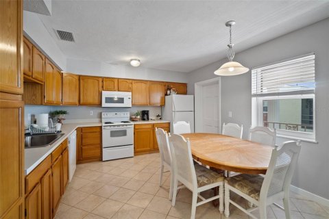 Copropriété à vendre à Venice, Floride: 2 chambres, 82.22 m2 № 2099229 - photo 6