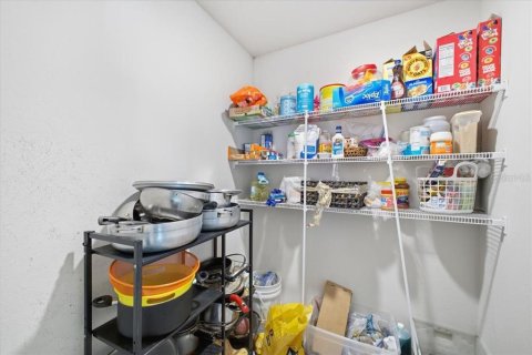 Купить виллу или дом в Брейдентон, Флорида 8 комнат, 227.33м2, № 2149307 - фото 15