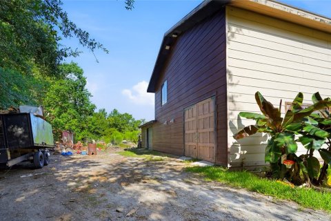 House in Lutz, Florida 4 bedrooms, 211.82 sq.m. № 2209512 - photo 3