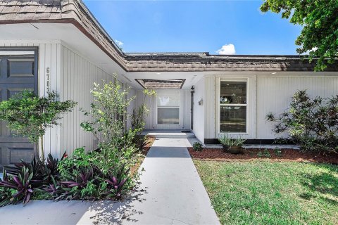 Villa ou maison à vendre à Tamarac, Floride: 3 chambres, 154.59 m2 № 1845620 - photo 3