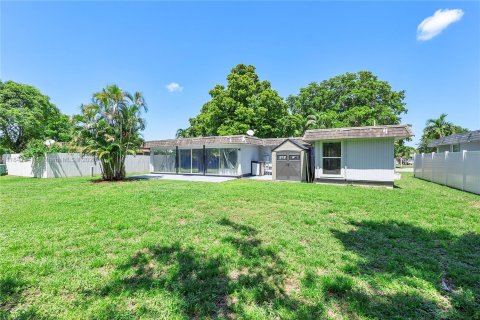 Villa ou maison à vendre à Tamarac, Floride: 3 chambres, 154.59 m2 № 1845620 - photo 30