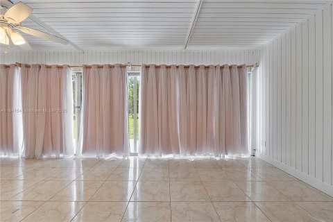 Villa ou maison à vendre à Tamarac, Floride: 3 chambres, 154.59 m2 № 1845620 - photo 16