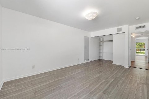 Villa ou maison à vendre à Tamarac, Floride: 3 chambres, 154.59 m2 № 1845620 - photo 24