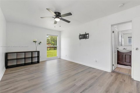 Villa ou maison à vendre à Tamarac, Floride: 3 chambres, 154.59 m2 № 1845620 - photo 21