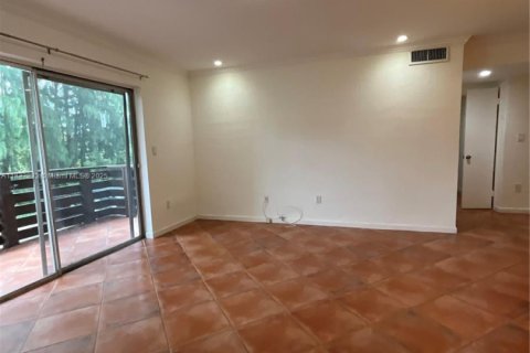 Condominio en alquiler en Miami, Florida, 2 dormitorios, 88.72 m2 № 1935346 - foto 6