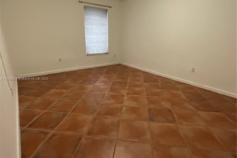 Condominio en alquiler en Miami, Florida, 2 dormitorios, 88.72 m2 № 1935346 - foto 21