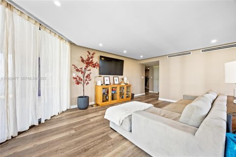 Copropriété à vendre à Miami, Floride: 2 chambres, 145.58 m2 № 1986944 - photo 7