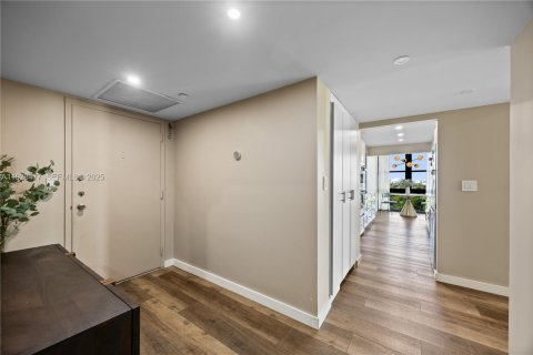 Copropriété à vendre à Miami, Floride: 2 chambres, 145.58 m2 № 1986944 - photo 4