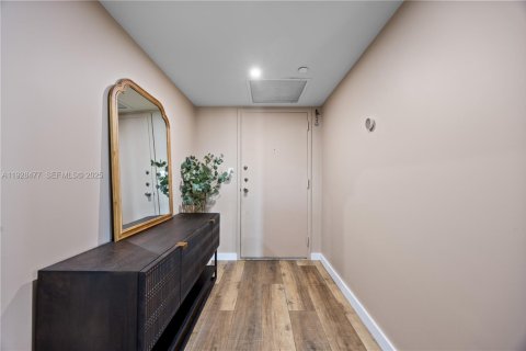 Copropriété à vendre à Miami, Floride: 2 chambres, 145.58 m2 № 1986944 - photo 3