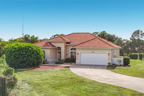 Villa ou maison à vendre à Nokomis, Floride: 3 chambres, 187.29 m2 № 2425507 - photo 4