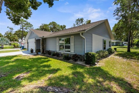 Villa ou maison à vendre à Spring Hill, Floride: 2 chambres, 135.82 m2 № 1899809 - photo 22