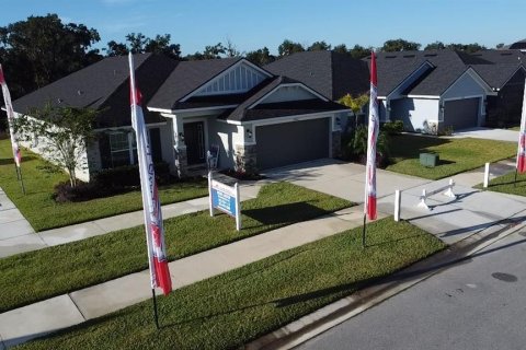 House in Dade City, Florida 4 bedrooms, 151.9 sq.m. № 2092343 - photo 11