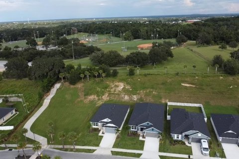 House in Dade City, Florida 4 bedrooms, 151.9 sq.m. № 2092343 - photo 10