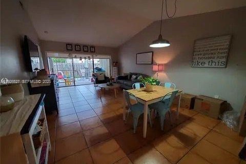 Adosado en venta en Miami, Florida, 3 dormitorios, 128.02 m2 № 1986439 - foto 5