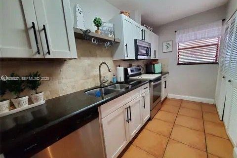 Adosado en venta en Miami, Florida, 3 dormitorios, 128.02 m2 № 1986439 - foto 4