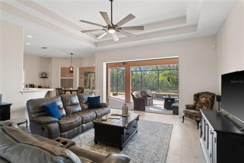 House in Bradenton, Florida 4 bedrooms, 228.82 sq.m. № 1732284 - photo 5