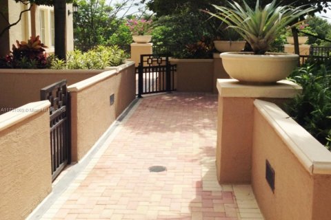 Condo in Sunrise, Florida, 2 bedrooms  № 1710112 - photo 8