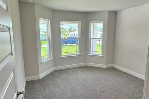 House in Venice, Florida 3 bedrooms, 140.47 sq.m. № 1124942 - photo 4