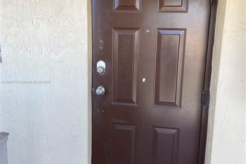 Copropriété à vendre à Homestead, Floride: 3 chambres, 109.81 m2 № 2059771 - photo 2