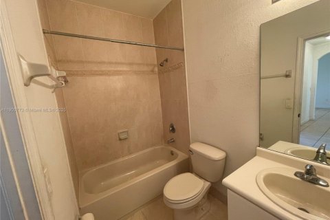 Copropriété à vendre à Homestead, Floride: 3 chambres, 109.81 m2 № 2059771 - photo 10