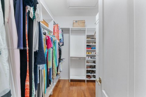 Купить кондоминиум в Юпитер, Флорида 6 комнат, 209.87м2, № 2179803 - фото 26