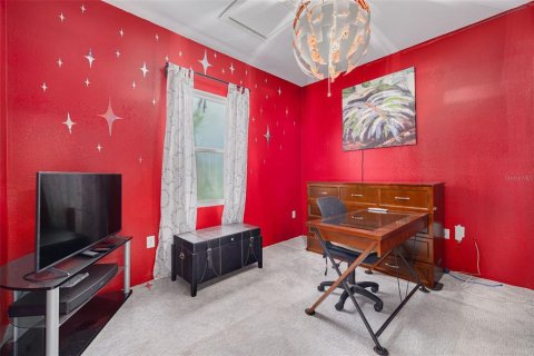 House in Tampa, Florida 3 bedrooms, 124.86 sq.m. № 1817481 - photo 21