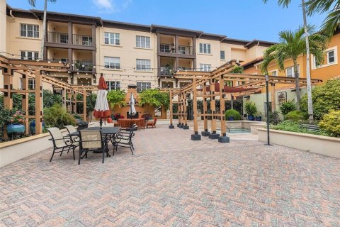 Condo in Saint Petersburg, Florida, 1 bedroom № 2105638 - photo 25