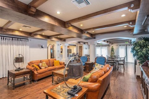 Condo in Saint Petersburg, Florida, 1 bedroom № 2105638 - photo 29