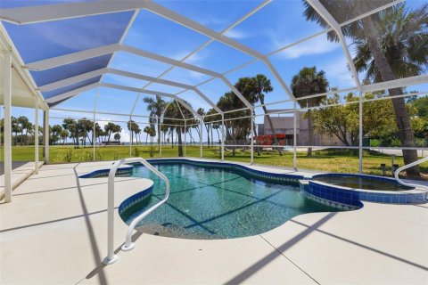 Villa ou maison à vendre à Englewood, Floride: 3 chambres, 220.36 m2 № 2155958 - photo 4