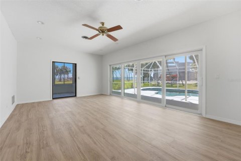 Villa ou maison à vendre à Englewood, Floride: 3 chambres, 220.36 m2 № 2155958 - photo 11