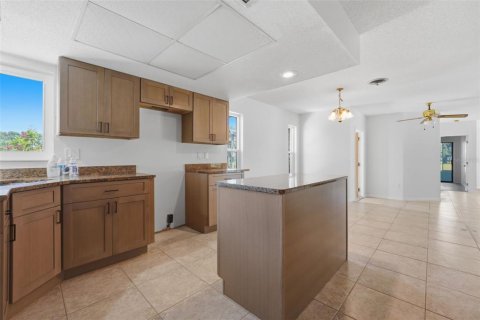 Villa ou maison à vendre à Englewood, Floride: 3 chambres, 220.36 m2 № 2155958 - photo 9