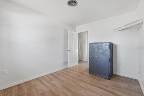 Villa ou maison à vendre à Englewood, Floride: 3 chambres, 220.36 m2 № 2155958 - photo 24