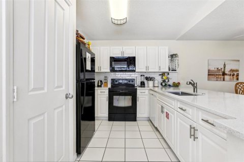 Villa ou maison à vendre à Kissimmee, Floride: 3 chambres, 148.83 m2 № 1804688 - photo 11
