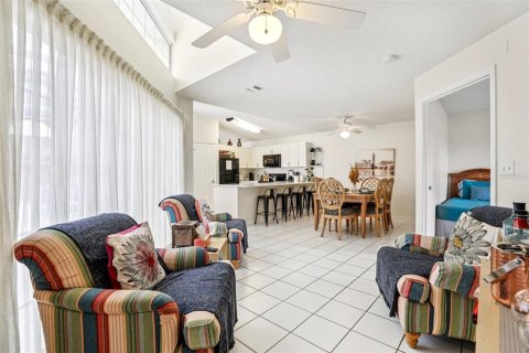 Villa ou maison à vendre à Kissimmee, Floride: 3 chambres, 148.83 m2 № 1804688 - photo 5