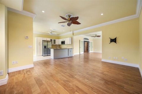 Casa en venta en Port Charlotte, Florida, 4 dormitorios, 440.91 m2 № 1869496 - foto 16
