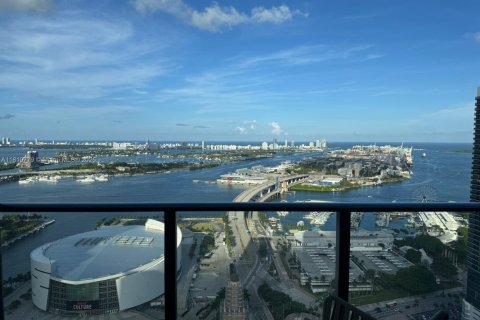 Condominio en venta en Miami, Florida, 3 dormitorios, 127.55 m2 № 2022370 - foto 2