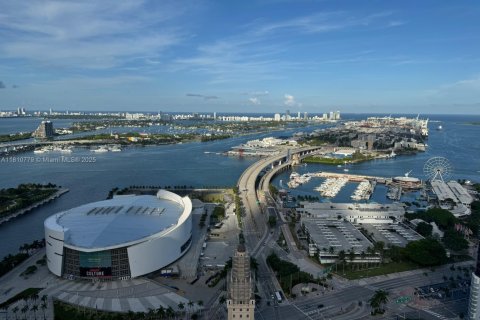 Condominio en venta en Miami, Florida, 3 dormitorios, 127.55 m2 № 2022370 - foto 3