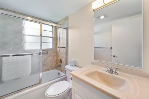 Купить кондоминиум в Бока-Ратон, Флорида 4 комнаты, 78.04м2, № 2089500 - фото 13