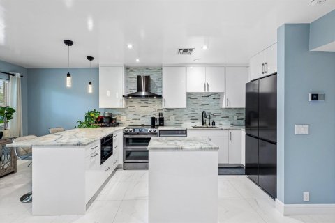Condo à Palm Beach Shores, Floride, 1 chambre  № 2077507