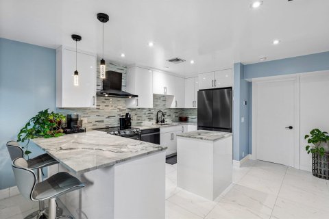 Copropriété à vendre à Palm Beach Shores, Floride: 1 chambre, 56.48 m2 № 2077507 - photo 6