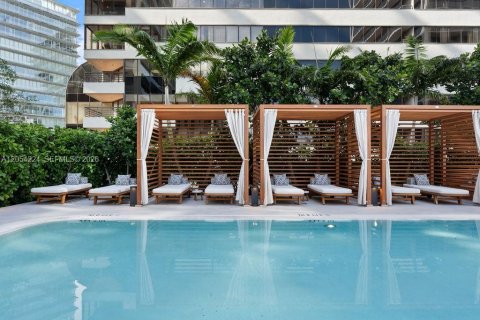 Купить кондоминиум в Майами, Флорида 4 спальни, 330.27м2, № 2251793 - фото 28