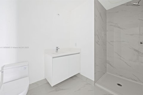 Copropriété à vendre à Miami, Floride: 3 chambres, 163.42 m2 № 1887632 - photo 22