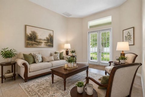 House in Winter Garden, Florida 4 bedrooms, 332.59 sq.m. № 2198607 - photo 10