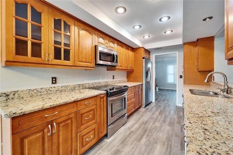 House in Plant City, Florida 4 bedrooms, 209.68 sq.m. № 1564049 - photo 7