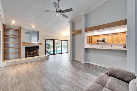 House in Plant City, Florida 4 bedrooms, 209.68 sq.m. № 1564049 - photo 9