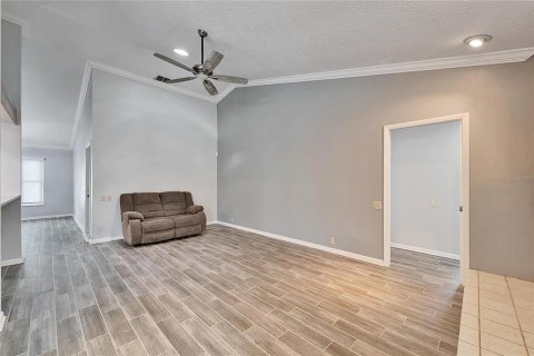 House in Plant City, Florida 4 bedrooms, 209.68 sq.m. № 1564049 - photo 13
