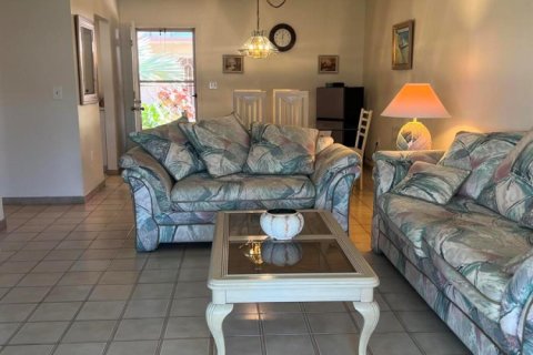 Condo in Palm Springs, Florida, 2 bedrooms  № 2169687 - photo 10