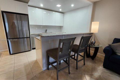 Condominio en venta en Deerfield Beach, Florida, 1 dormitorio, 65.03 m2 № 1932729 - foto 6