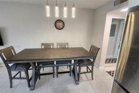 Condominio en venta en Deerfield Beach, Florida, 1 dormitorio, 65.03 m2 № 1932729 - foto 13