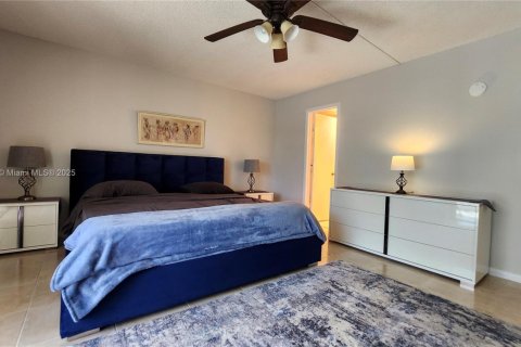Condominio en venta en Deerfield Beach, Florida, 1 dormitorio, 65.03 m2 № 1932729 - foto 18